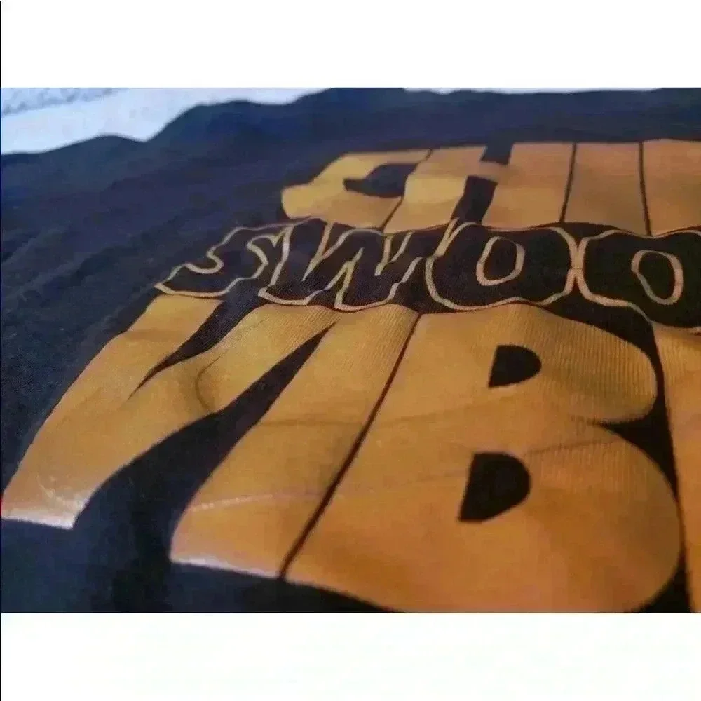 Nike chill‎ vibes T-shirt top black and gold boys size L sporty just do it